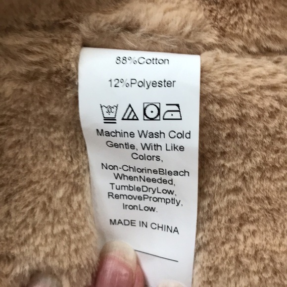 Thick, corduroy jacket, soft fuzzy lining, size 6 - Picture 3 of 5